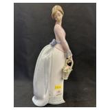 Lladro Porcelain Figurine