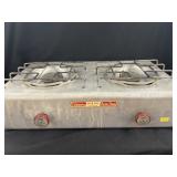 Vintage Coleman Picnic Stove w/ Lantern