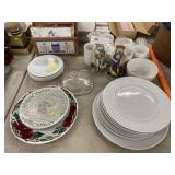 Dinner Plates w/ Figurines