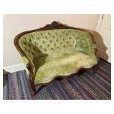 Victorian Uphol. Love Seat