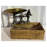 Countertop Scale w/ Crafted Tool Tote