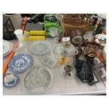 Fluid Lights w/ Mantel Clock & Serving Dishes