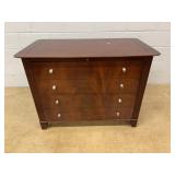 Sligh Mahogany 3-Drawer Chest with Knobs