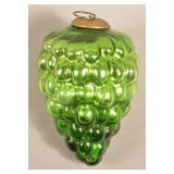 Antique German Pea Green Glass Cluster of Grapes K