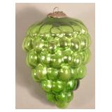 Antique German Pea Green Glass Cluster of Grapes K
