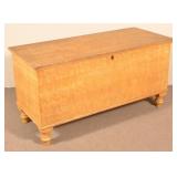 Antique PA Grain Decorated Softwood Blanket Chest.