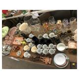 Table of Pitcher/ Bowl Sets, Character