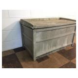 Plastic Suncast Outdoor Storage Box