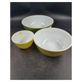 3 Pyrex Mixing Bowls