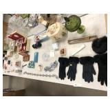 Vintage Ladies Gloves, Jewelry, Jewelry Boxes