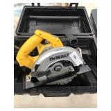 Dewalt 7 1/4" Electric Circular Saw.