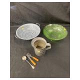 Tray: Green Depression & Agateware