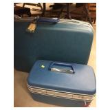 2 Pcs of Samsonite Luggage