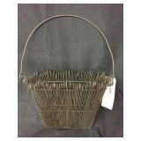Metal Basket Form Wall Pocket