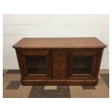 Wooden Entertainment Cabinet/TV Stand