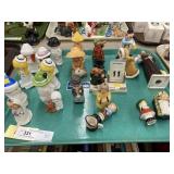 Tray: Goebel Figurines