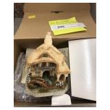 "First Born Cottage" David Winter Cottage