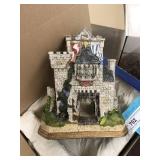 Bishops Gate Premier- David Winter Cottages