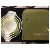 Set of 4 Pyrex Nesting Bowls