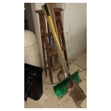 MISC. SHOVELS..STEP LADDER MISC. SHOVELS..STEP LADDER