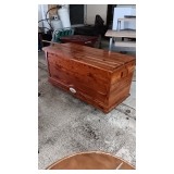VERY NICE MODERN CEDAR CHEST.. VERY NICE MODERN CEDAR CHEST..