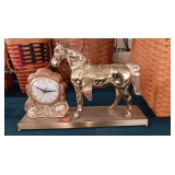 WORKING HORSE MANTLE CLOCK WORKING HORSE MANTLE CLOCK