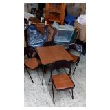NICE CARD TABLE & 4 CHAIRS