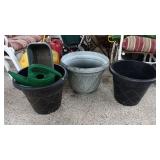 FLOWER POTS