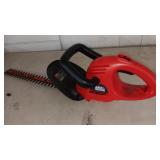 20' ELEC. HEDGE TRIMMER  WORKS