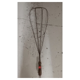 RUG BEATER