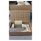 PAMPERED CHEF COOKIE PRESS...