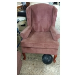 COMFY MAUVE CHAIR