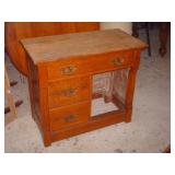 COMMODE..MISSING A DOOR COMMODE..MISSING A DOOR