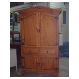 NOT VERY OLD..NICE CABINET THO.. NOT VERY OLD..NICE CABINET THO..