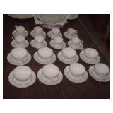 REALLY NICE DINERWARE.. REALLY NICE DINERWARE..