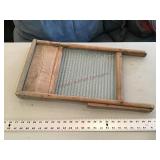 Glass washboard