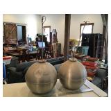 2 hanging speakers