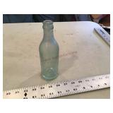 N R Marsh, Oelwein ia bottle