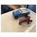 Tonka jeepster And Ih tractor