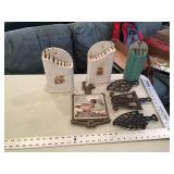 Trivets and vintage knife blocks