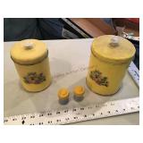 Vintage tins