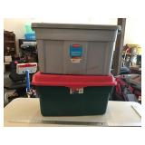 2 rubbermaid totes w/ lids