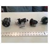 Vintage fishing reels including 2 Heddon