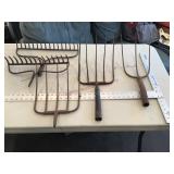 Tote w/ yard tool heads