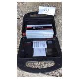 Cobra 800 watt 1600 peak watt inverter