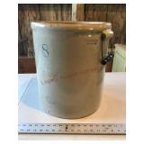 Red Wing 8 gal crock