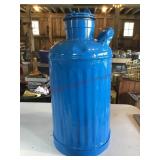 Columbian lube oil can