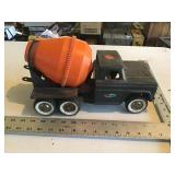 Strutco cement truck
