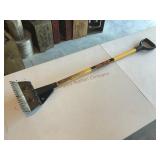 Shingle shovel
