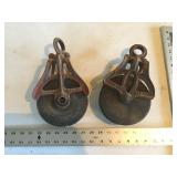 2 wooden pulleys